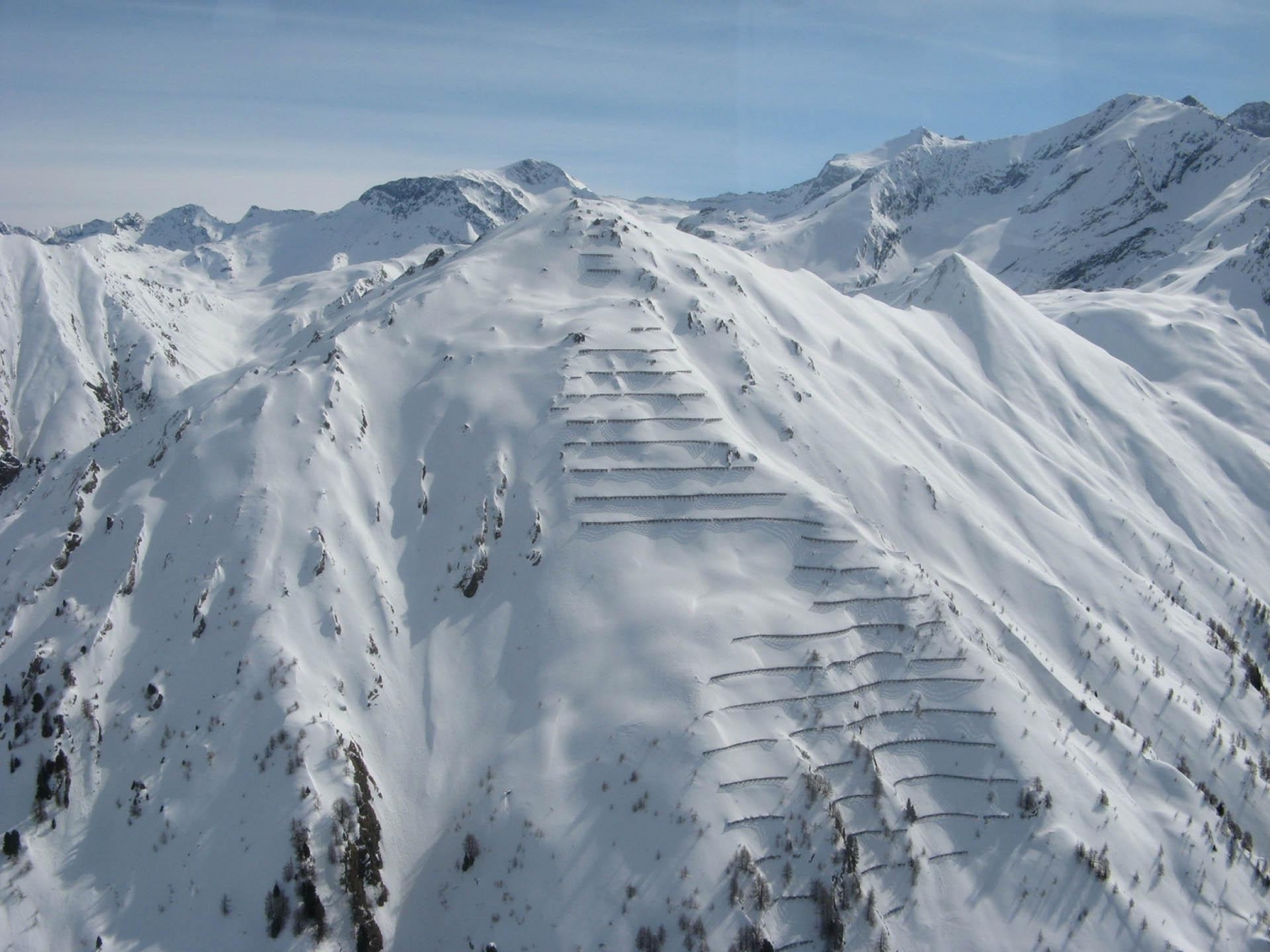 LAWINENSCHUTZBAUTEN (1) LAWINENSCHUTZBAUTEN (1)